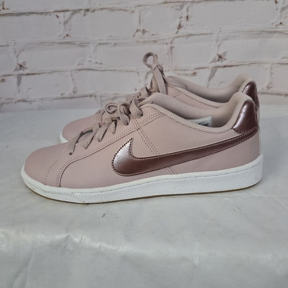 Nike Women's Court Royale 'Smokey Mauve' Tennis sneakers - Picture 2 of 11